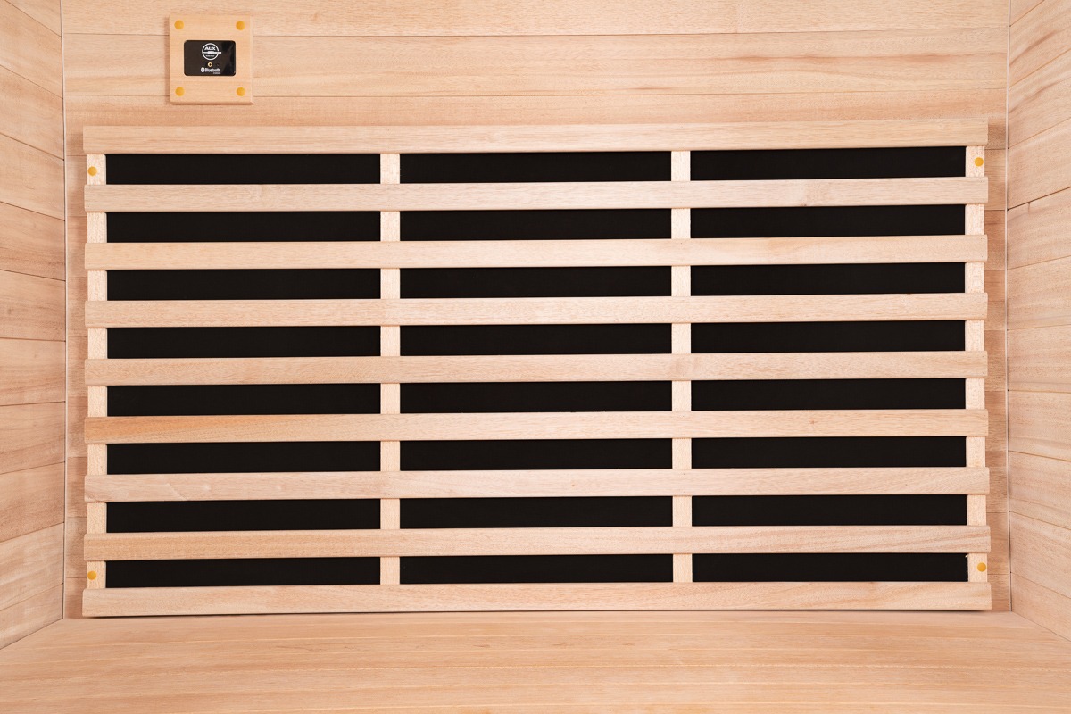 Health Mate Feb 20222068 e Renew 3 Infrared Heating Panel close up